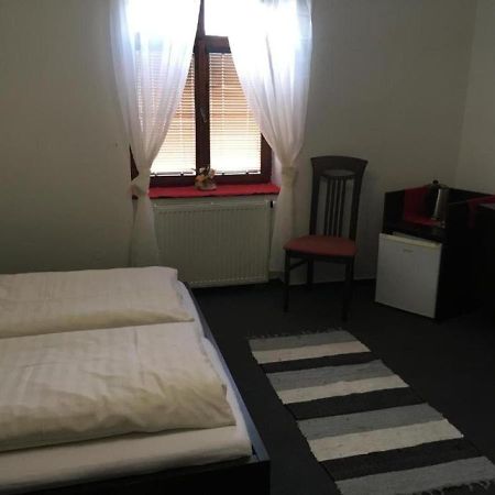 Penzion A Pivnice Varna Велка-Быстршице Экстерьер фото